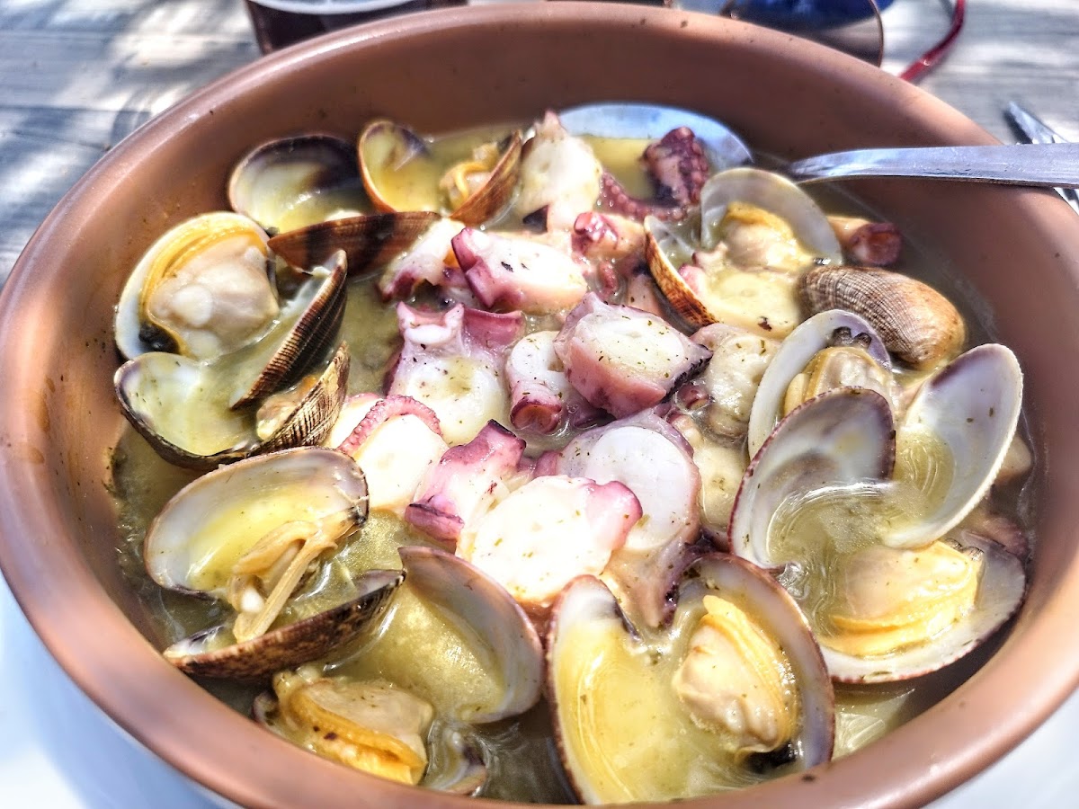 Hostal Restaurante Parajes-10