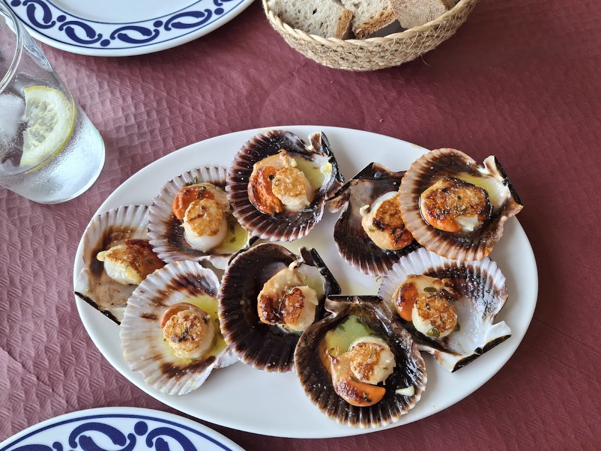 Hostal Restaurante Parajes-3